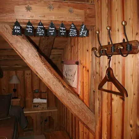 D'hotes La Ferme D'en Bas Bed & Breakfast Samoëns
