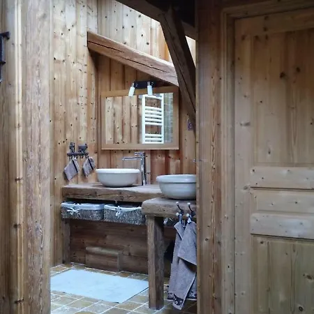Bed & Breakfast D'hotes La Ferme D'en Bas Samoëns