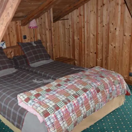 D'hotes La Ferme D'en Bas 3* Самоен