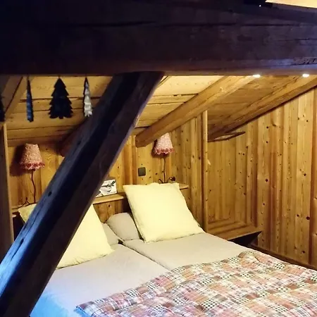 D'hotes La Ferme D'en Bas 사모엥